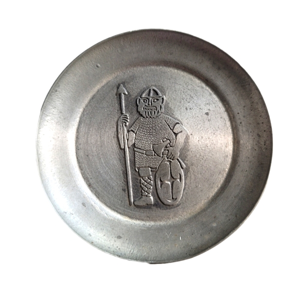 SMIEN Handgravering Eik Norway Viking Warrior Tin Vintage Small Round Plate